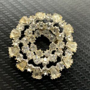 Vintage Silver Tone Rhinestone Brooch Pin.